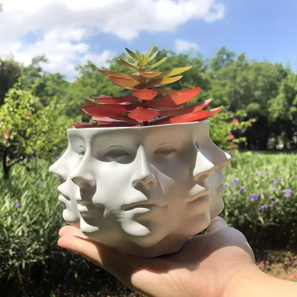 Abstract Face Vase _ Modern face-sculpture vase Aura works